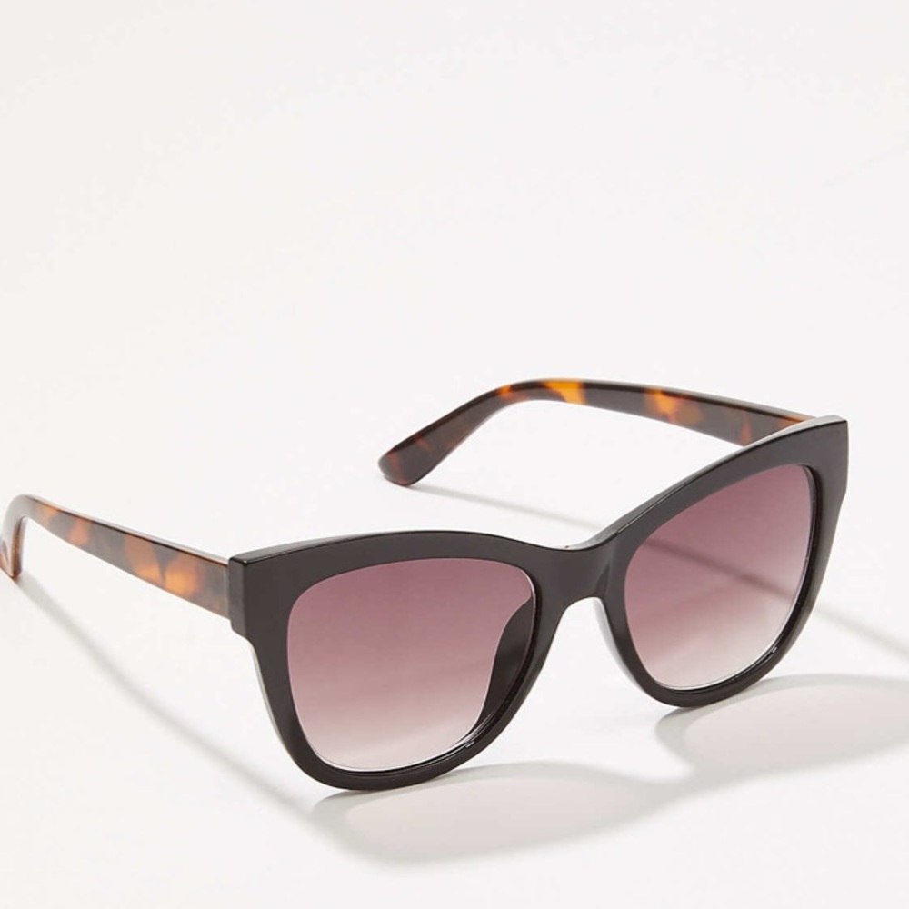 Loft Cateye sunglasses NWT